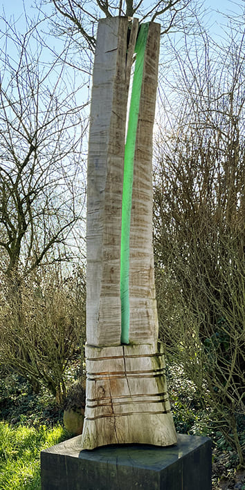 401s-13  'Pedestal I'